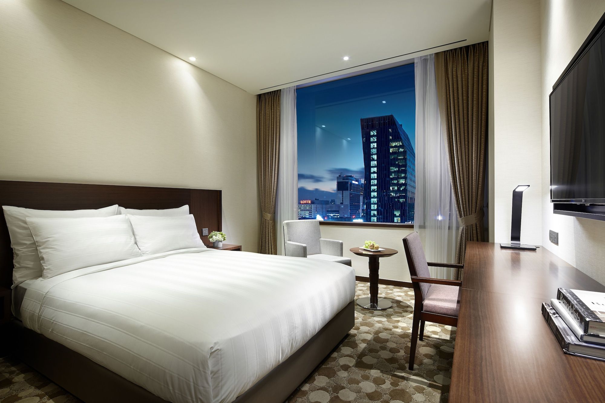 LOTTE CITY HOTEL MYEONGDONG - סיאול