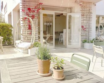 Blanc Sable Hôtel - Vallauris - Terasa