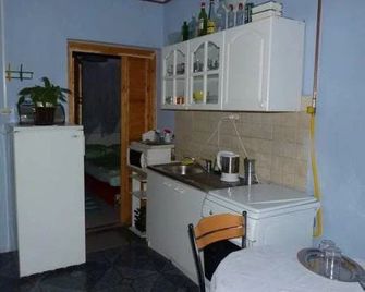 Fehér Hintó - Miskolc - Kitchen
