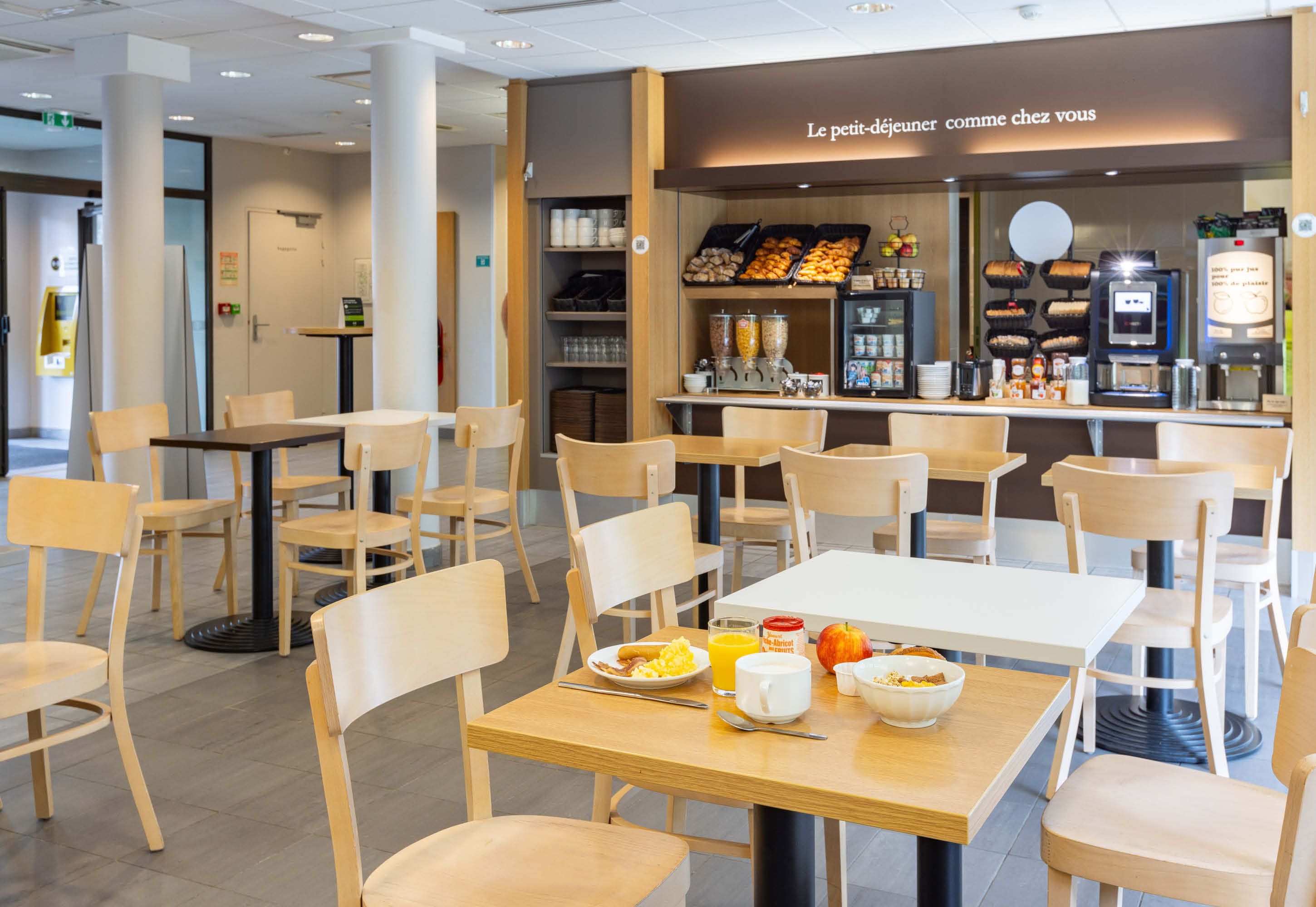 B&B HOTEL Saint Malo Sud - Saint-Jouan-des-Guerets - Restaurante