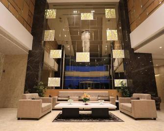 Radisson Udaipur - Udaipur - Lobby