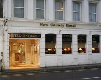 New County Hotel - Perth - Building