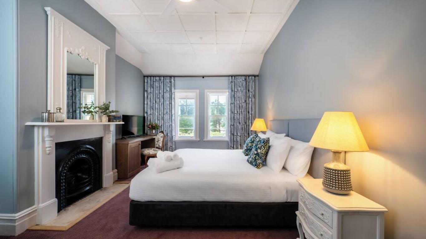 The Russell Boutique Hotel