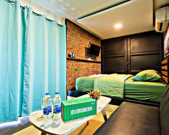 99/9 Box Resort - Phetchaburi - Schlafzimmer