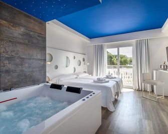 Welikehotel Triton Beach - Cala Ratjada