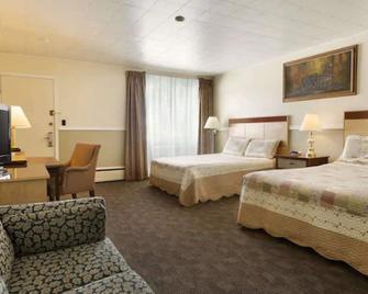 Travel Inn Cochrane - Cochrane - Bedroom