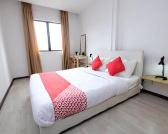 Bata Merah Boutique Hotel - Morib - Bedroom