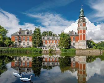 Hvedholm Slotshotel - Faaborg