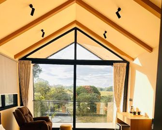 Gable Grove: Serene Retreat|Camping by Homeyhuts - Bangalore - Slaapkamer