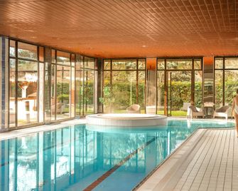 Millennium Hotel Paris Charles De Gaulle - רואזי אן-פראנס - בריכה