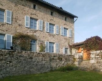 Ancienne Cure - La Chaulme - Saint-Anthème - Budova