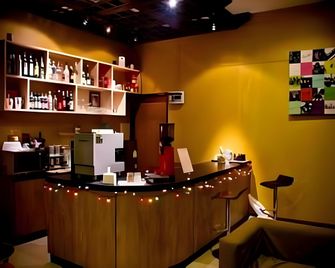 Phaiboonplace Hotel - Kalasin - Bar