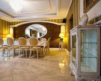 Hotel Gold - Dębica - Dining room
