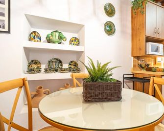 Awesome Apartment In Hortichuelas - Las Negras - Dining room