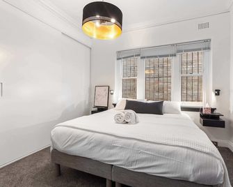 Stunning Waterfront Haven with Majestic Views - Sydney - Camera da letto