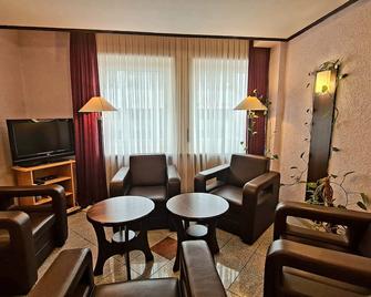 Hotel Zentrum - Hannover - Living room