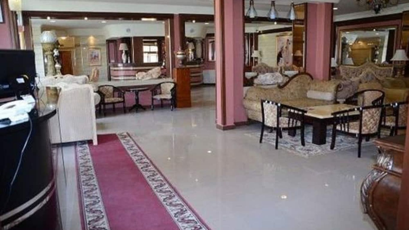 Hotel Les Ambassadeurs