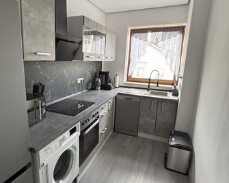 Ferienwohnung Hugo - Penzberg - Kitchen