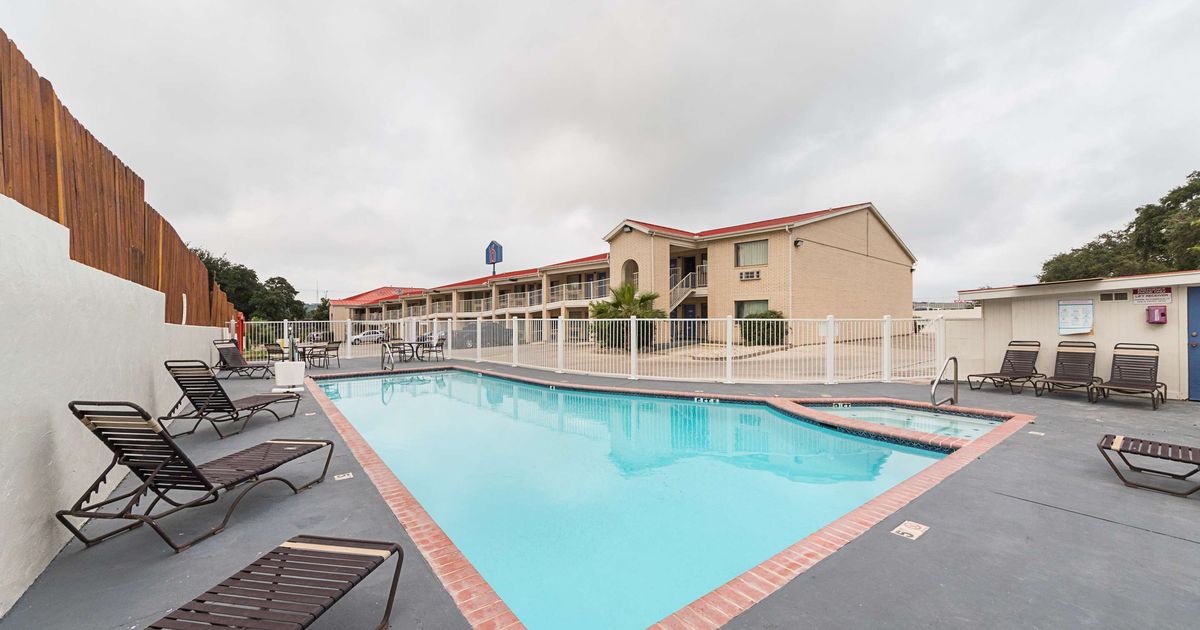Motel 6 San Antonio Fiesta Trails AED 206. San Antonio Hotel Deals