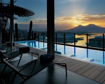 Romeo Napoli - Neapel - Pool