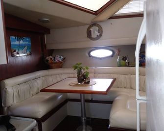 Affordable luxury yacht charters. - Islamorada - Dining room