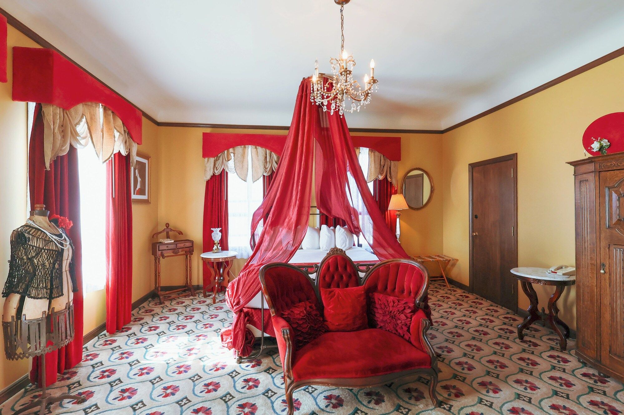 Mizpah Hotel - Tonopah