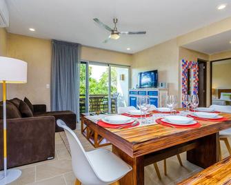Charming Nature-Inspired Condos with Sultry Surroundings by Stella Rentals - Tulum - Ruokailuhuone