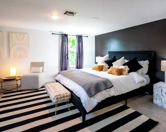 Hill Country Herb Garden - Fredericksburg - Habitación