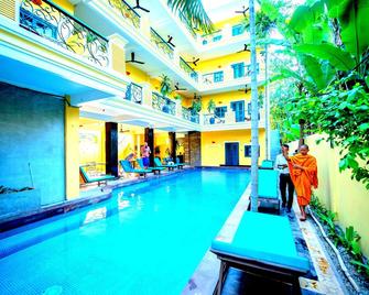 Golden Banana Residence - Ciudad de Siem Riep - Piscina