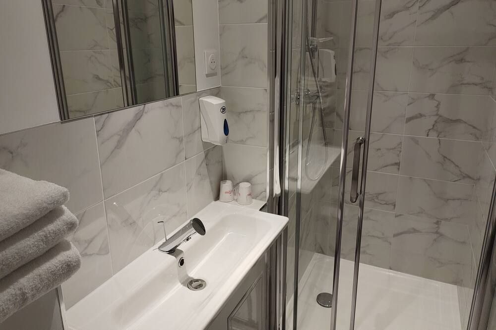 Fasthotel Well Inn Mâcon sud - un hôtel FH Confort thumbnail 3