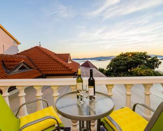 Hotel Pansion Villa Antonio - Orebic - Ban công