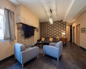 Renovated winegrower's house in a quiet location - Savigny-lès-Beaune - Salon