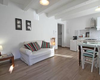 Antica casa nel borgo - Pietrasanta - Soggiorno