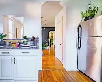 Jungle House Luxury Stays - Downtown Columbus & Short North - Columbus