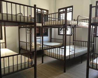 Homey Hostel - Ipoh - Schlafzimmer