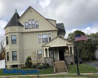 Penley House Bed & Breakfast - Auburn - Edificio