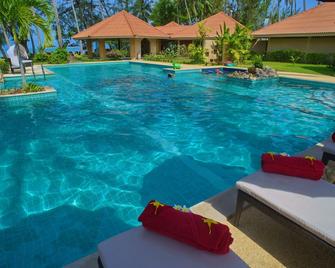 暹羅原住精品度假酒店 - 蘇梅島 - 蘇梅島 - 游泳池