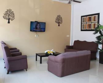 Hotel El Roble - Tuxtla Gutiérrez