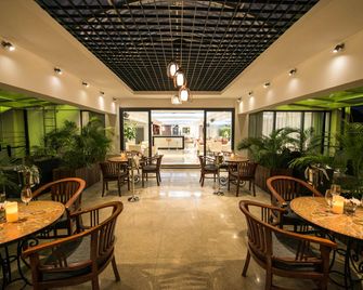 Palms Hotel - Quatre Bornes - Restaurante