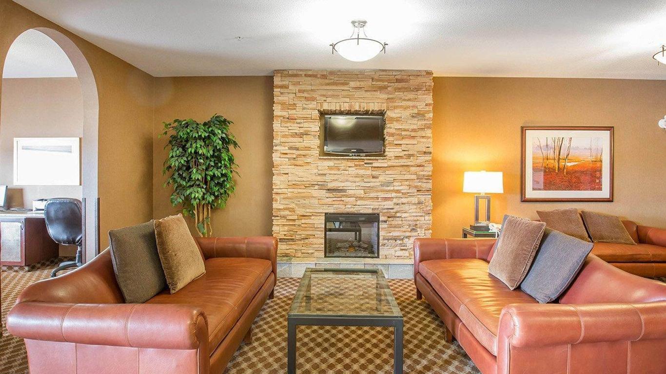Comfort Inn & Suites