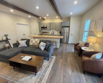 The Innwoods - Two Bedroom Apartment - Tannersville - Living room