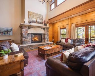 Secluded Private Mountain Meadows | Hot Tub | Colorado Lodge - Tabernash - Sala de estar