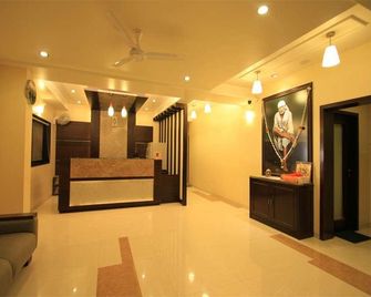 Hotel Sai Smaran - Shirdi - 櫃檯