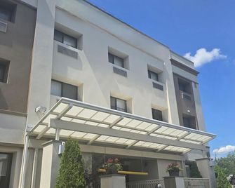Best Western Roslyn-Long Island Hotel - Roslyn - Edificio