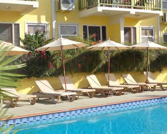 Grooms Beach Villa & Resort - St. George's - Pool
