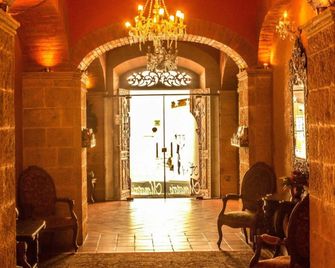 Hotel Monasterio - Sucre - Salónek