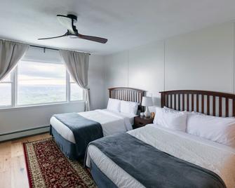 The Perch Hotel - Hensonville - Bedroom
