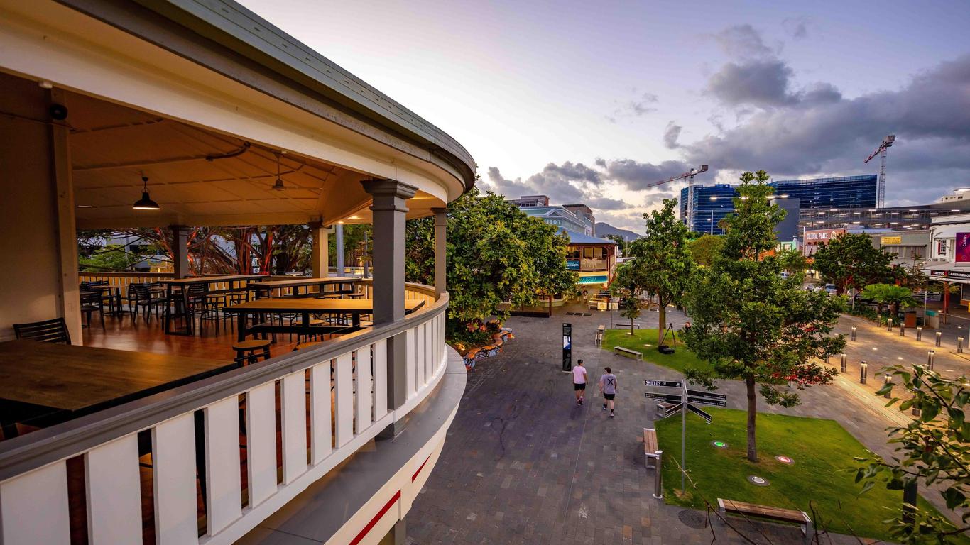 Hides Hotel Cairns