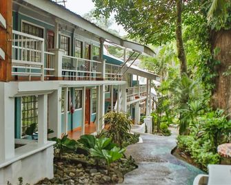 Waterfront Hotel Verde Mar - Manuel Antonio