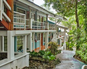 Hotel Verde Mar Direct Beach Access - מנואל אנטוניו